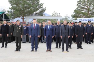Erzincan’da 18 Mart Çanakkale Zaferi ve Şehitleri anma günü programları düzenlendi.