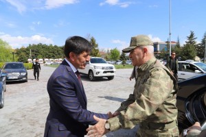 Başkan Aksun’a, 3. Ordu Komutanı Org. Savaş’tan Hayırlı Olsun Ziyareti