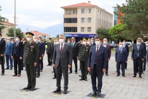 Ulu Önder Mustafa Kemal Atatürk'ün Erzincan'a Gelişinin 101. Yıl Dönümü Törenle Kutlandı
