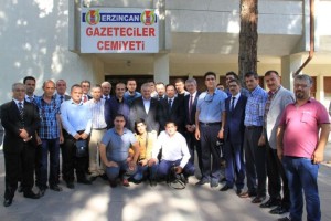 Binali Yıldırım’dan Erzincan Gazeteciler Cemiyetine Bayram Ziyareti