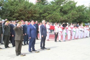Atatürk’ün Erzincan’a Gelişi Törenle Kutlandı.