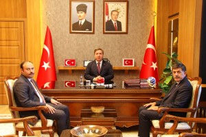 Belediye Başkanımız Sayın Bekir Aksun’dan, Erzincan Valisi Sayın Hamza Aydoğdu’ya taziye ziyareti