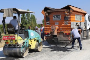 Erzincan Belediyesi'nin üst yapı çalışmaları devam ediyor