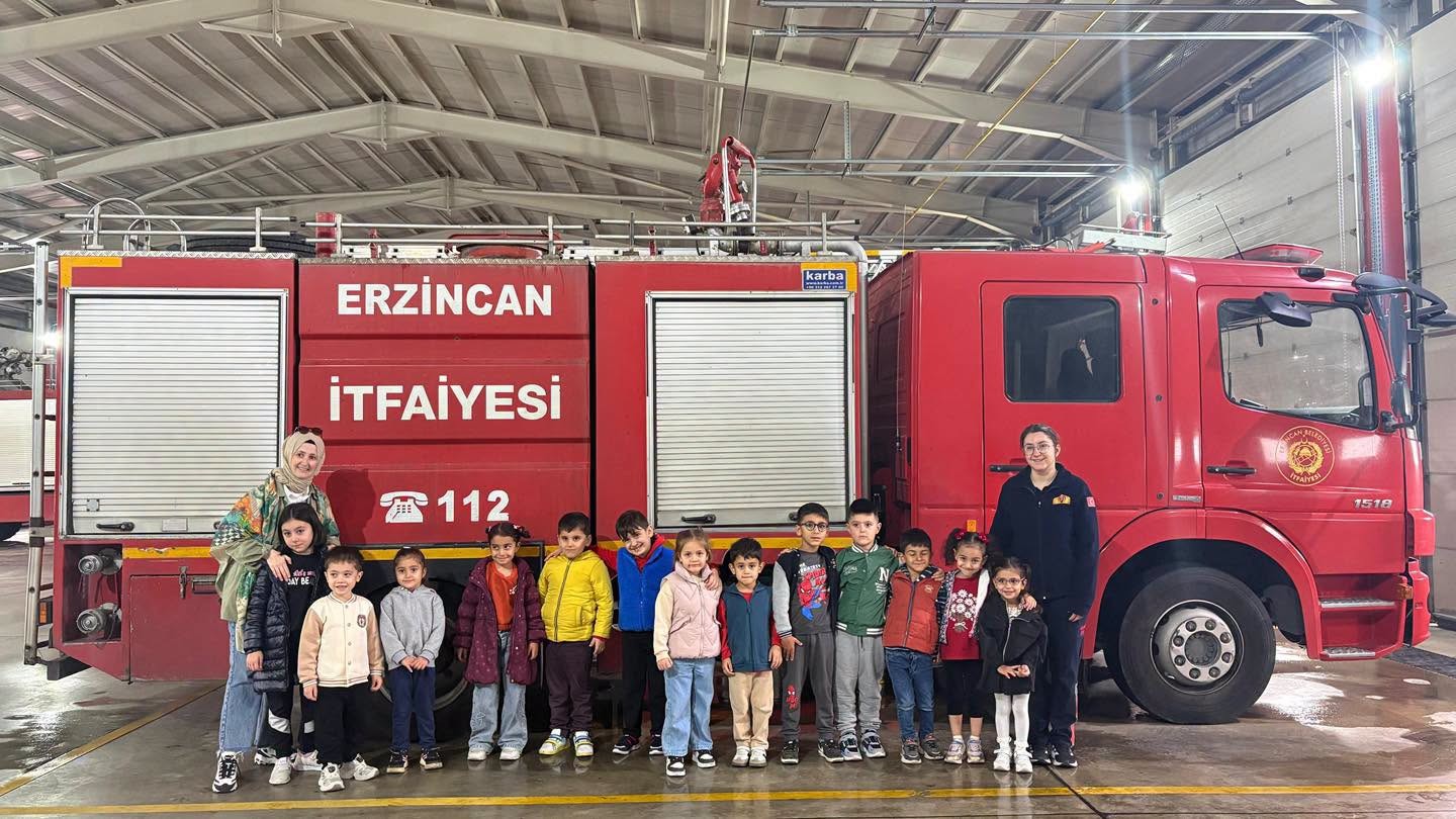 Munzur Ana Okulu öğrencilerinden, Belediyemiz İtfaiye Müdürlüğüne ziyaret